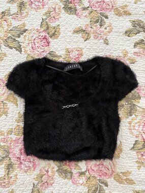 Lioness – Cropped Cardigan